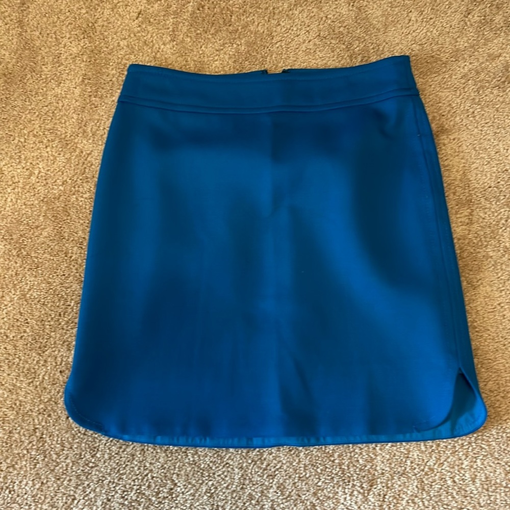 Ann Taylor brand, blue mini/pencil skirt with zipper (fake pockets).